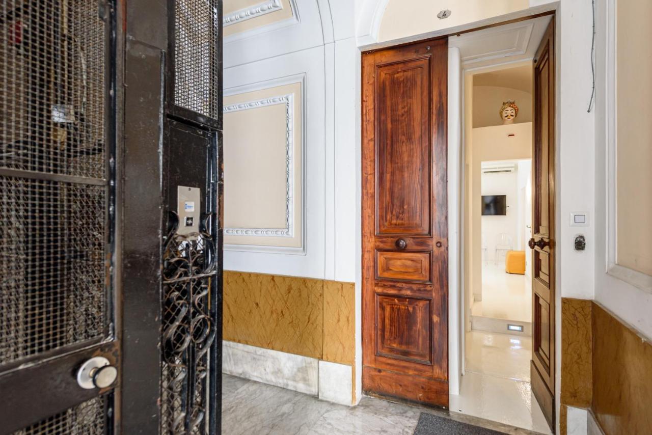 Blumare Suite Неаполь Екстер'єр фото